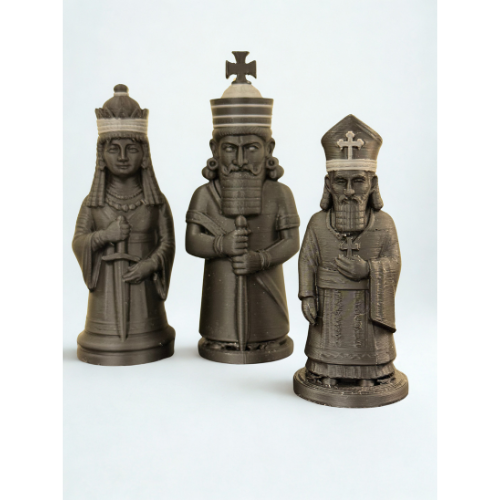 Schackbräde med Assyriska schackpjäser