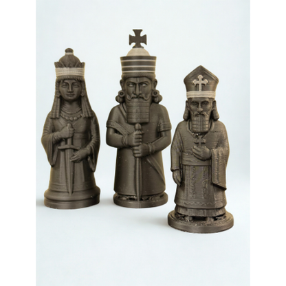 Schackbräde med Assyriska schackpjäser