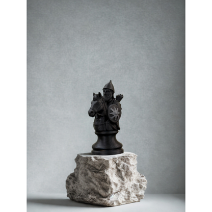 Schackbräde med Assyriska schackpjäser